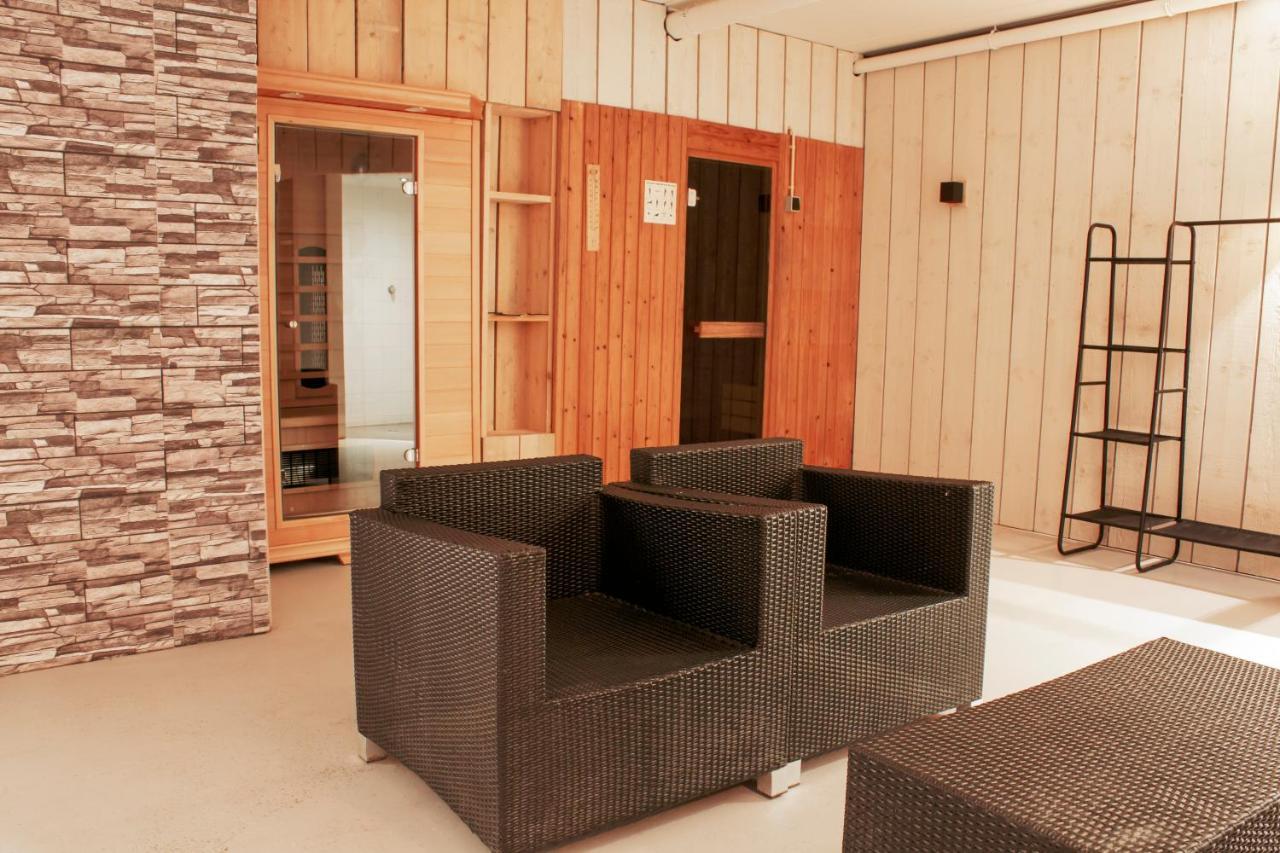 Luxus Familienvilla Mit Jacuzzi & Sauna 2 Tzummarum Luaran gambar